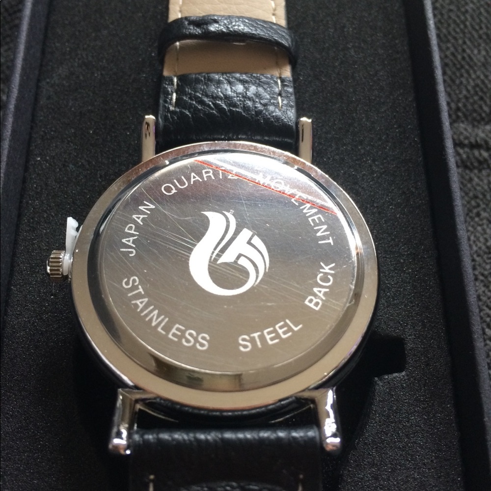 Men’s Watch - Picture 3 of 3